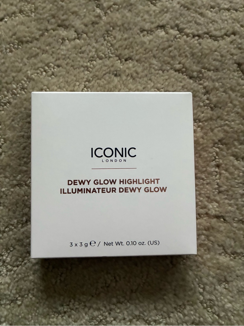Iconic London Dewy Glow Highlight Palette